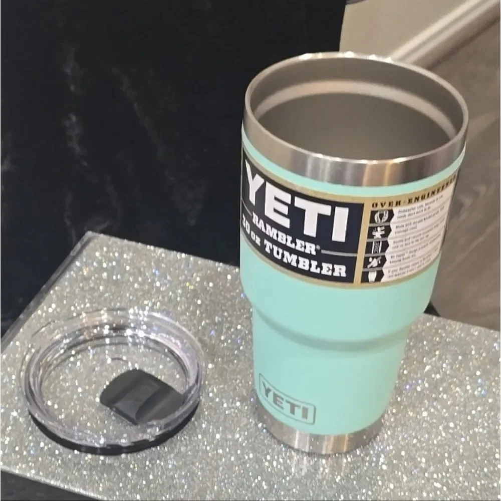 Yeti stylish tumbler
